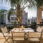 Luxury Coastal Retreat, Mountain View Balcony With Palm Trees & Parking Appartement *