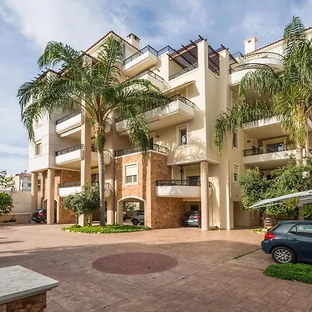 Luxury Coastal Retreat, Mountain View Balcony With Palm Trees & Parking La Canea